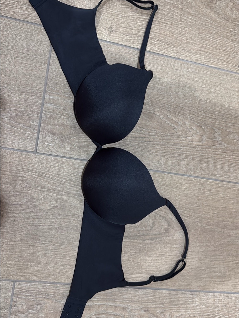 SKIMS Black T-Shirt Bra - Picture 2 of 2